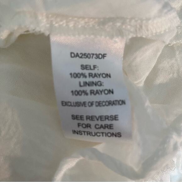 Baltic Born Rayne Deep V White Pin-tuck Maxi dress size large - Picture 11 of 12